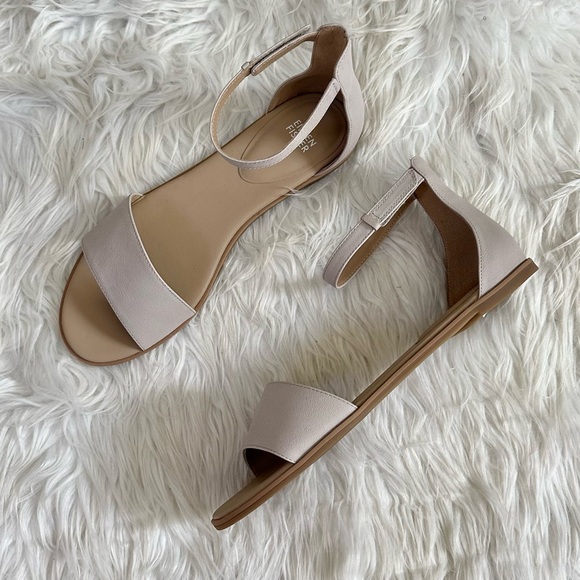 EILEEN FISHER 10 NEW Razz Tumbled Leather Ankle Strap Sandals in Chalk NIB NWT - Picture 3 of 16